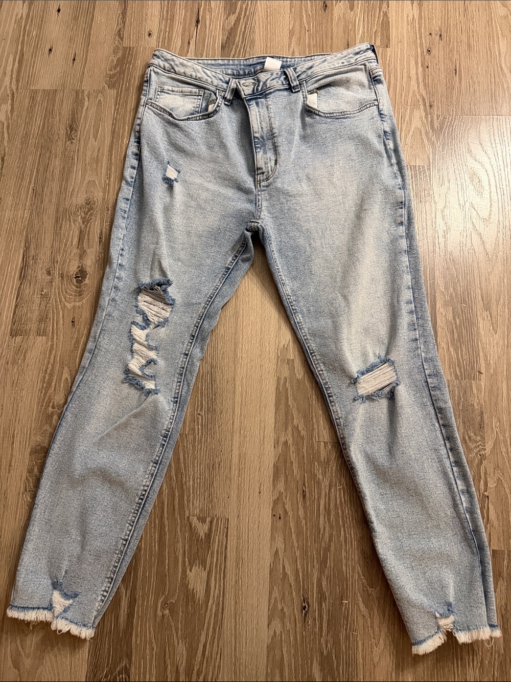 No Boundaries Size 15 High-Rise Light Blue Distressed Women’s Jeans